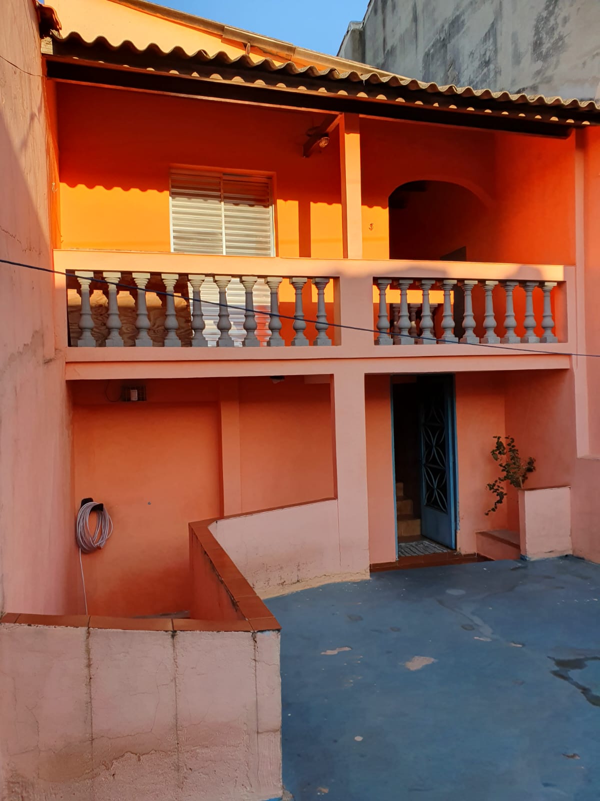 VILA MAGINE - MAUÁ - SP - 05 Cômodos - Banheiro - Lavanderia - Vaga p/ Garagem - VALOR R$ 450.000,00