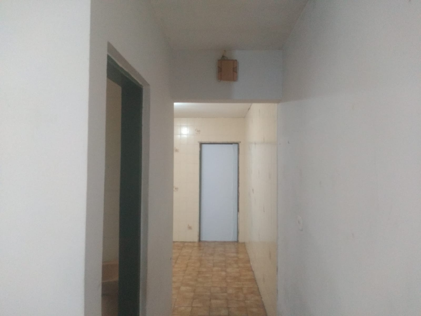 JARDIM ARAGUAIA - MAUÁ - SP - 02 Casas no Quintal - Banheiro - Lavanderia - Garagem - Valor R$ 370.000,00