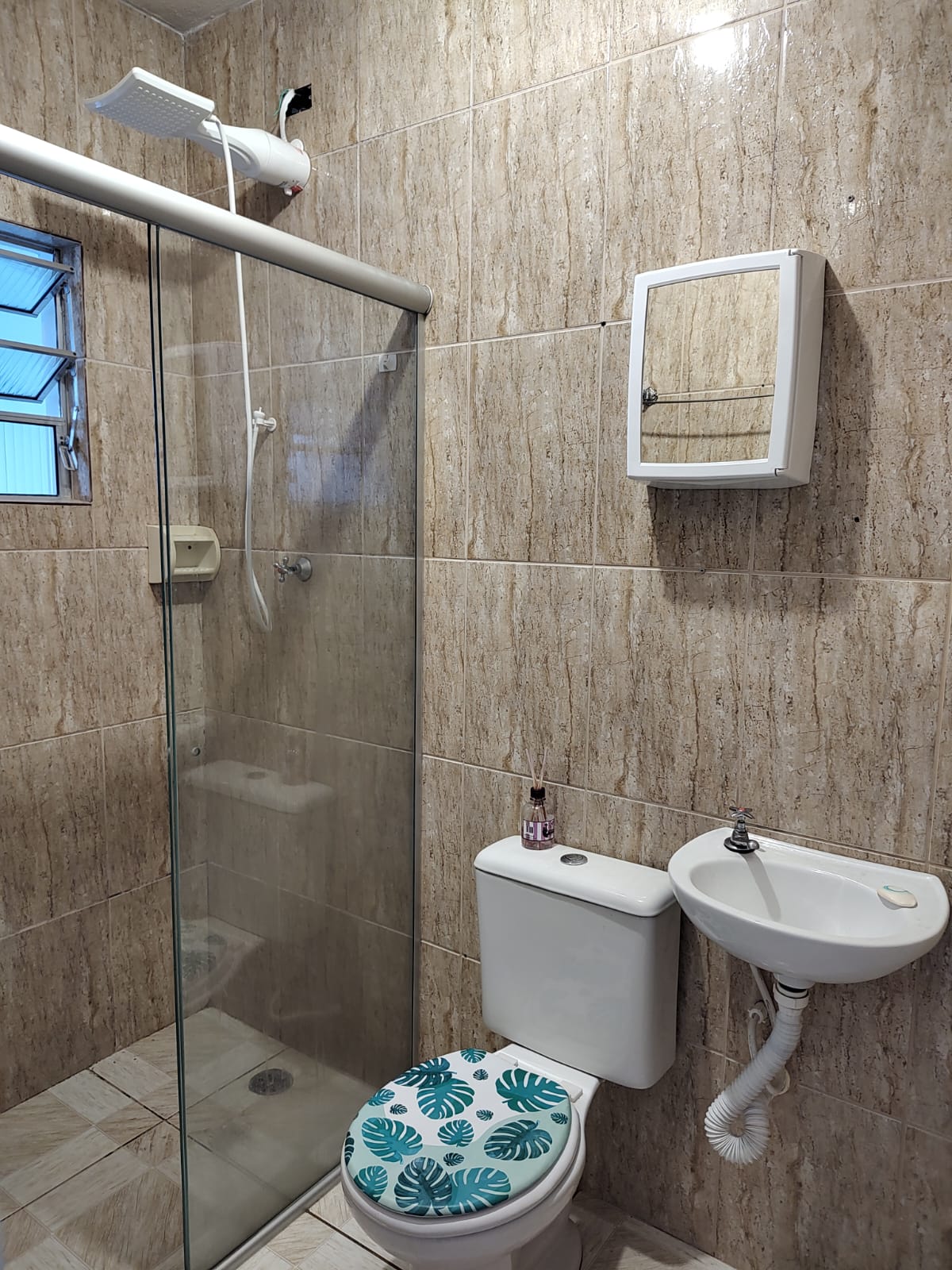 WhatsApp Image 2025-05-02 at 18.00.00 (1).jpeg