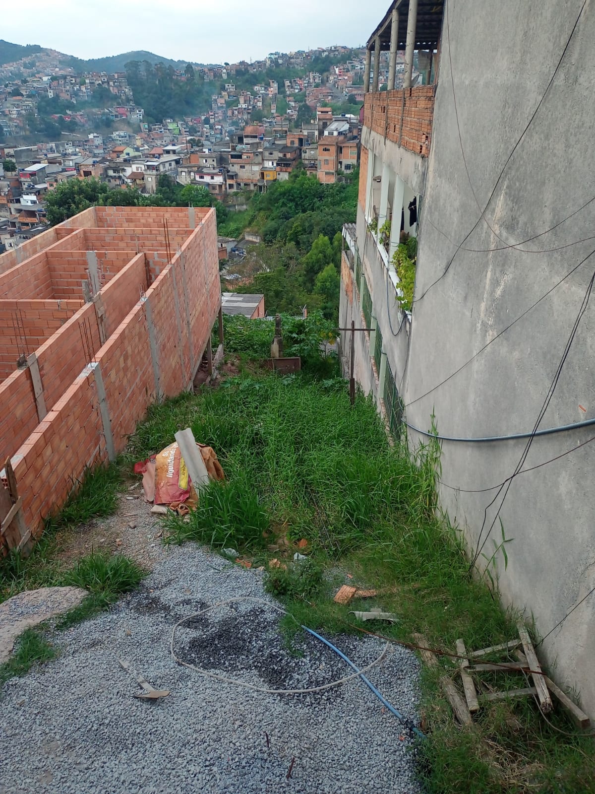 JARDIM MIRANDA - MAUÁ - SP - Terreno Tamanho 5x28 m²  -  VALOR R$ 130.000,00.