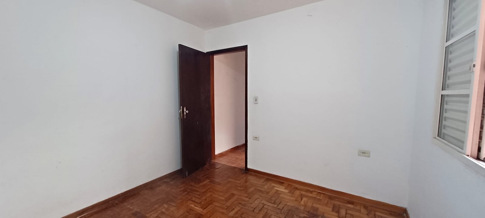 VILA BOCAINA - MAUÁ - SP - 05 Cômodos - 03 Banheiros - Lavanderia - Garagem - VALOR R$ 352.000,00.