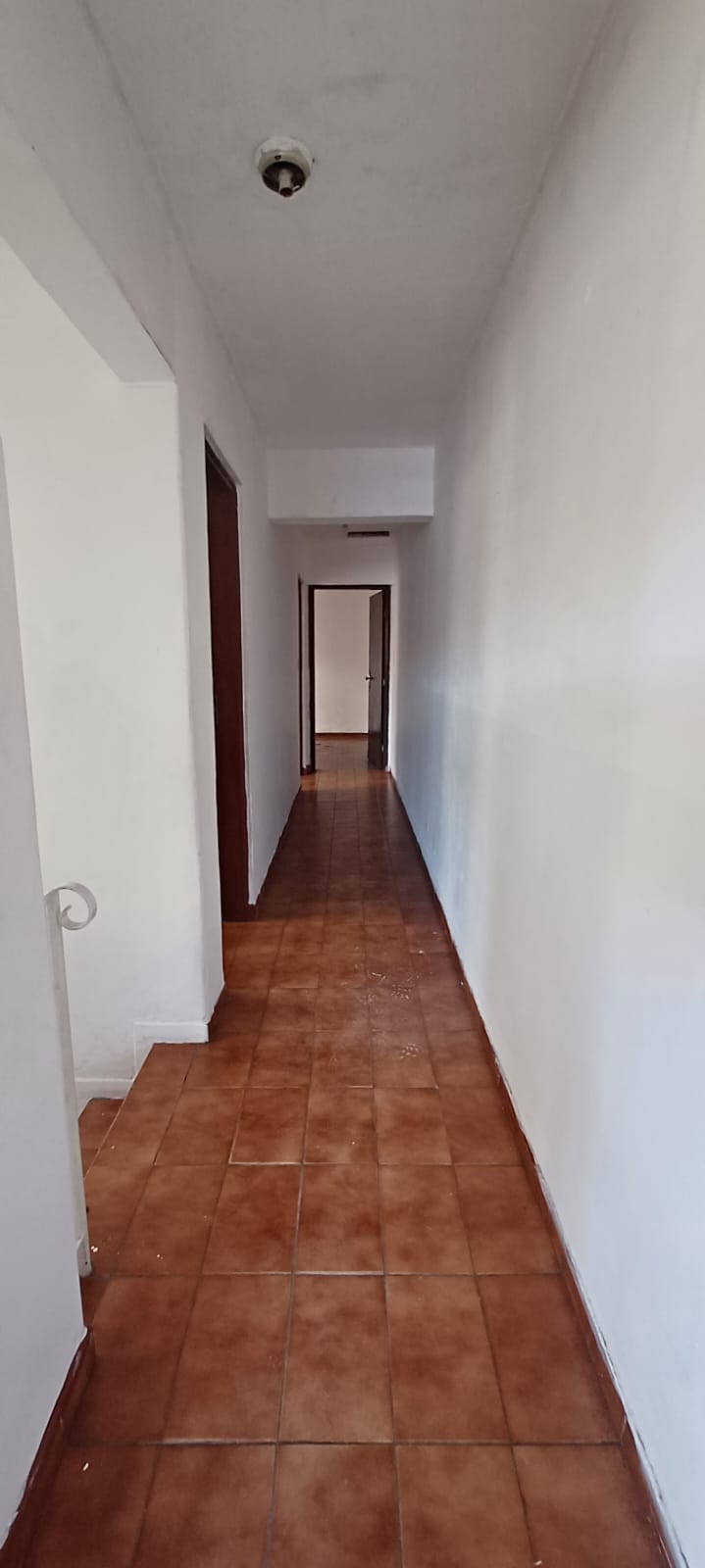 VILA BOCAINA - MAUÁ - SP - 05 Cômodos - 03 Banheiros - Lavanderia - Garagem - VALOR R$ 352.000,00.