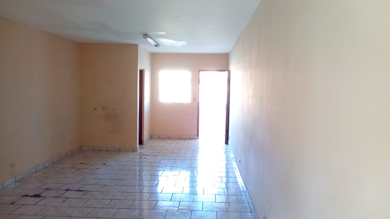 VILA ASSIS - MAUÁ - SP - Sala Comercial - Banheiro interno - Água e Luz Separada - VALOR R$ 950,00 + IPTU